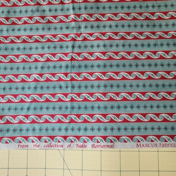1 Yard Green/Red Ribbon Colonial Christmas Marcus Fabric by Judie Rothermel - Picture 2 of 3